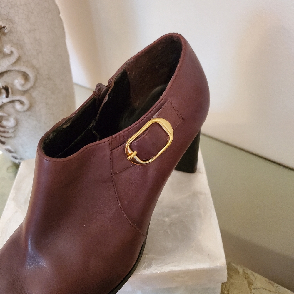 Bandolino Leather Bootie - Picture 8 of 8
